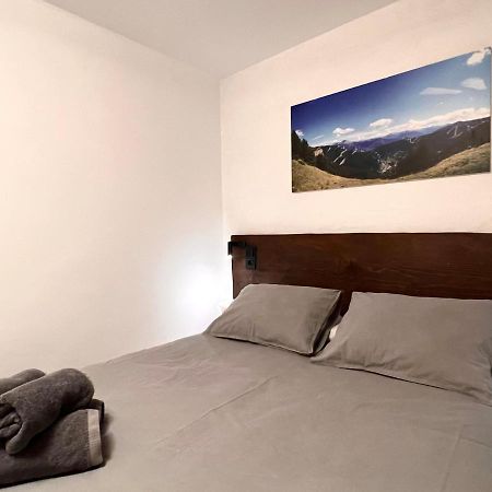 Casa Sinera - L'Amfitriona Villa Roní Exteriör bild